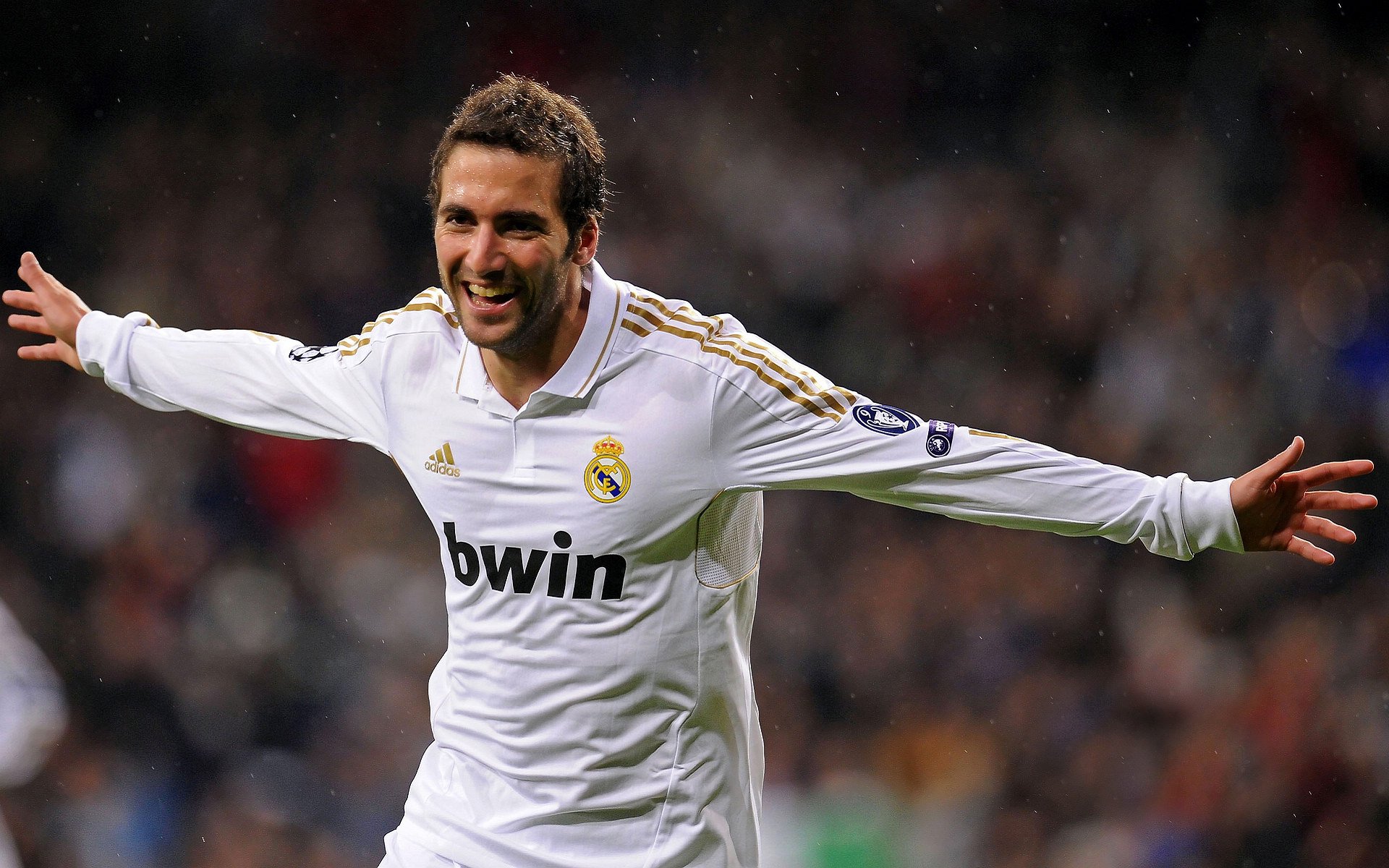 F1年度争冠之夜，杰伦格林打出统治级数据，当赛道轰鸣遇见球场咆哮