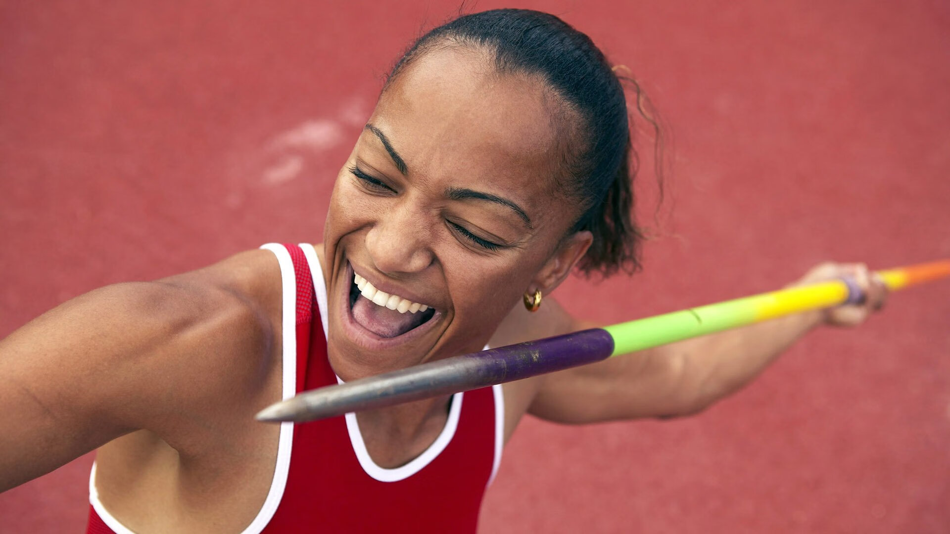 掘金压制广东队，杜兰特成为关键先生，当东方篮球智慧遭遇西方天赋碾压